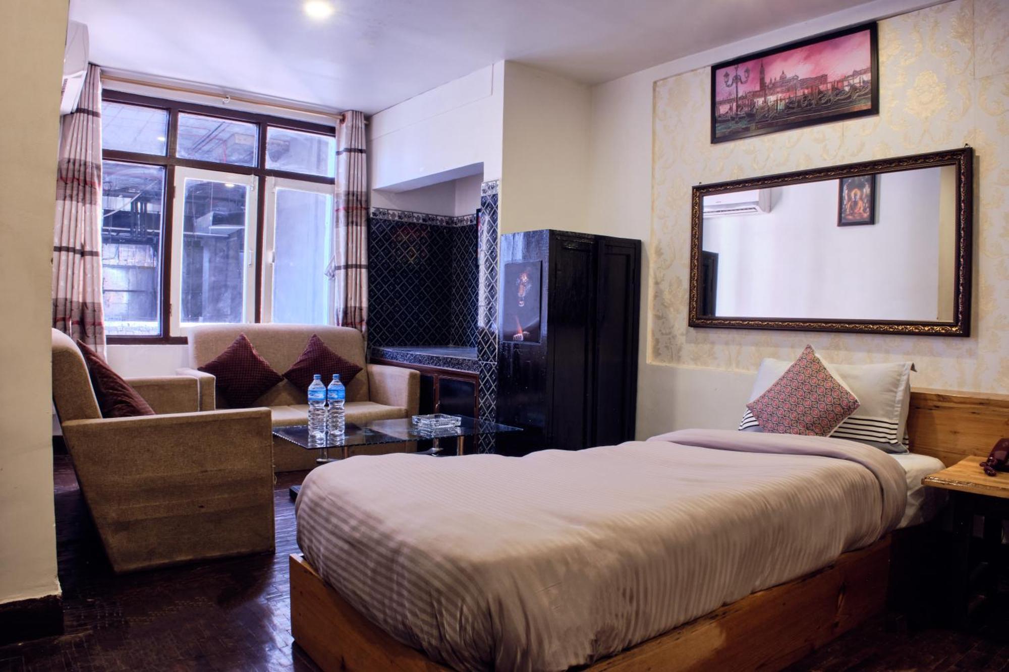 Hotel Shree Tara Kathmandu Exteriör bild