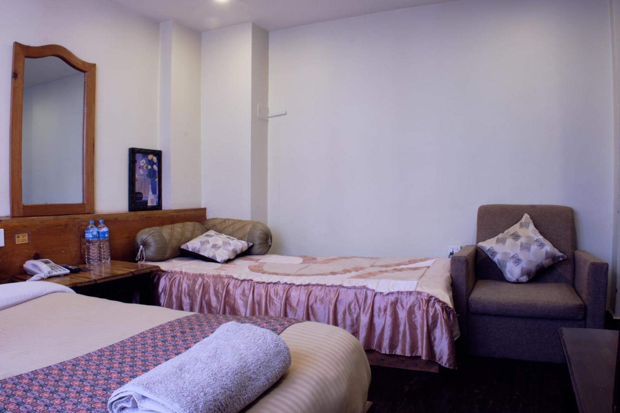 Hotel Shree Tara Kathmandu Exteriör bild