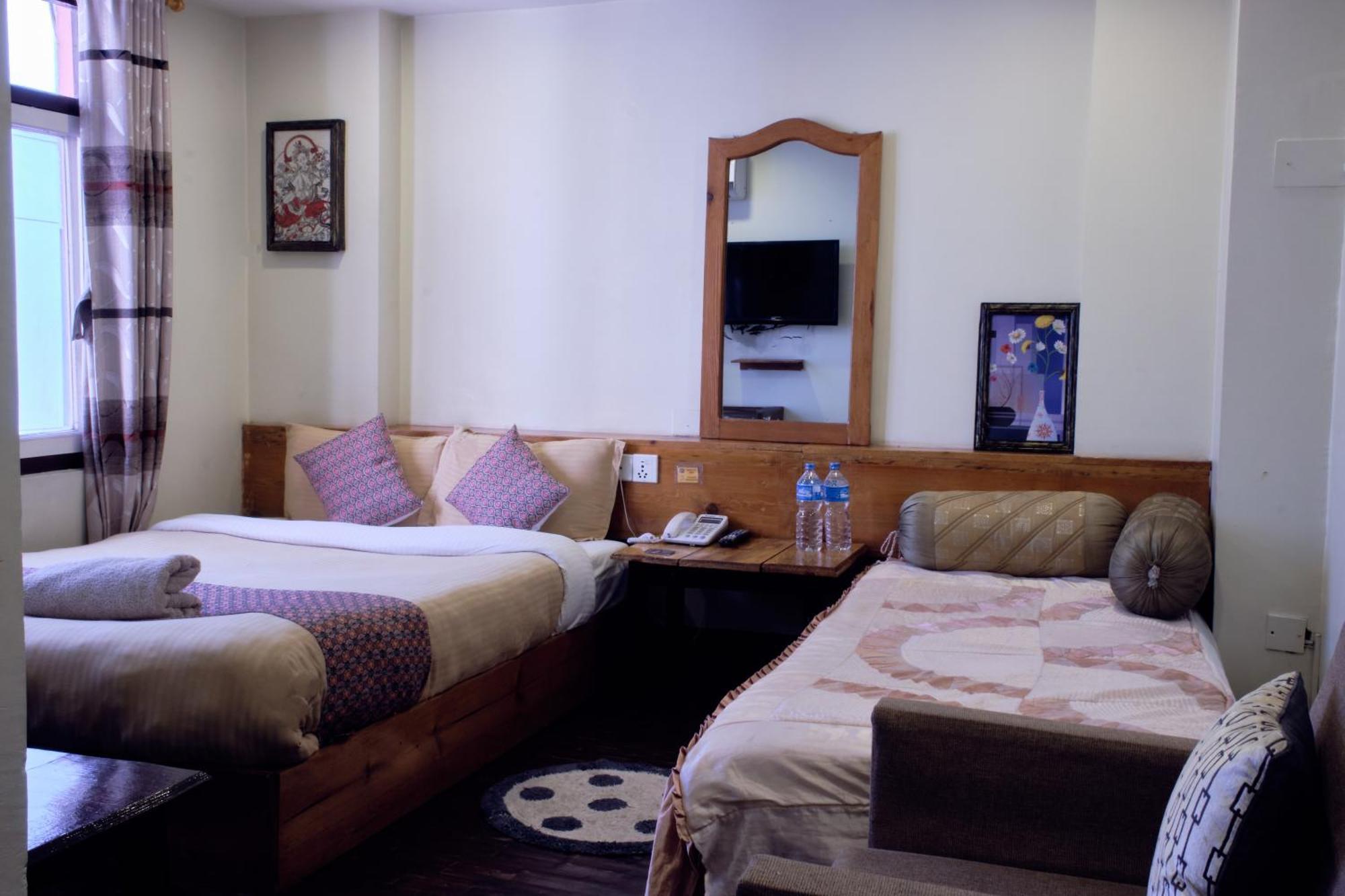 Hotel Shree Tara Kathmandu Exteriör bild